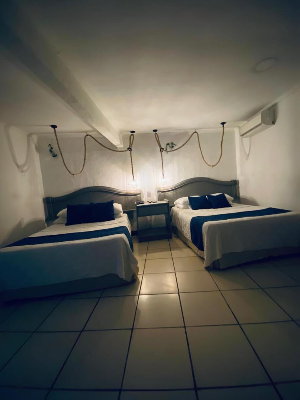 Berlor Airport Inn Río Segundo Екстериор снимка